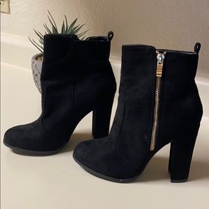Black dress boots